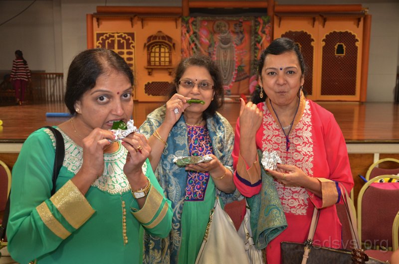 HJS_9084.JPG - Paan Enjoyment